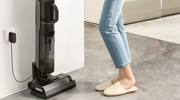 May-hut-bui-lau-nha-dreame-m12