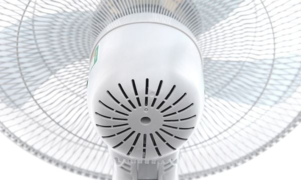 quat-dung-toshiba-f-lsa20(w/h)vn-trang