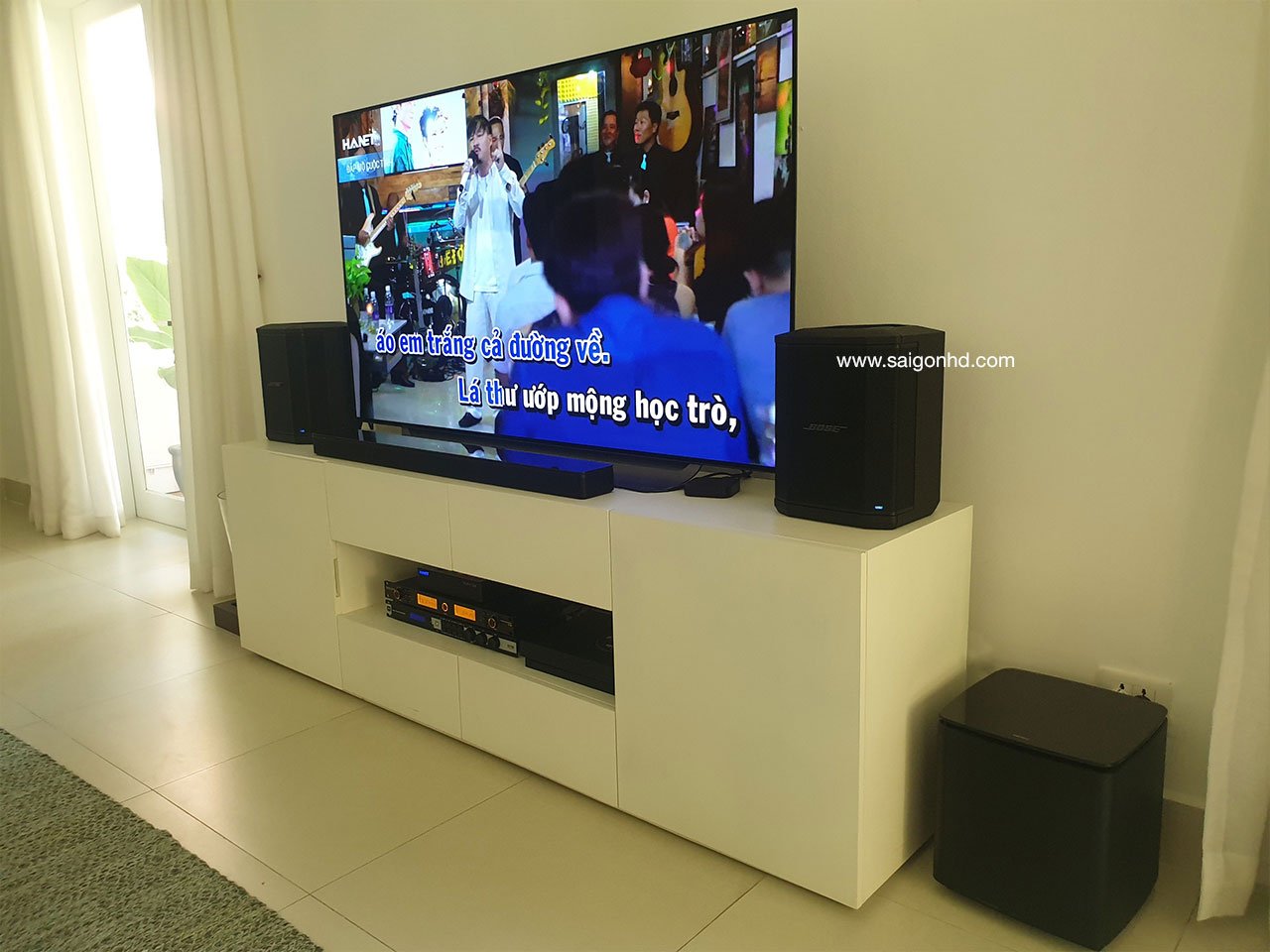 Dàn âm thanh Karaoke gia đình với loa Bose S1 Pro Plus