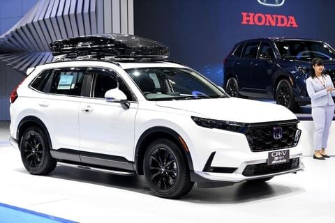 BẢNG GIÁ XE Ô TÔ HONDA THÁNG 4: CR-V ƯU ĐÃI ĐẾN 100 TRIỆU ĐỒNG