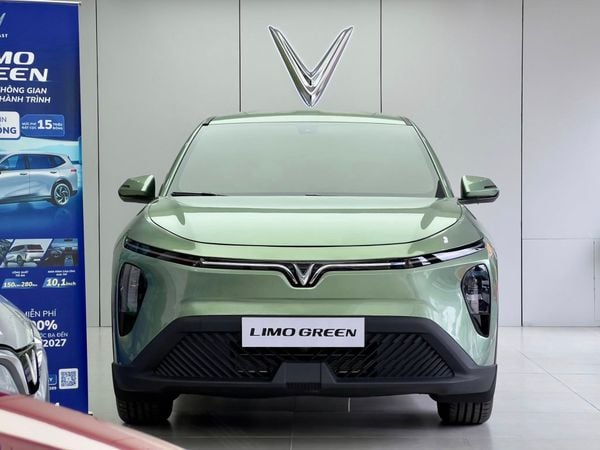 VinFast Limo Green Ngoại Thất