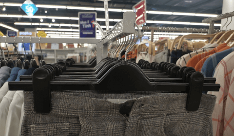 Địa chỉ cung cấp móc nhựa treo quần áo giá sỉ tại tphcm.