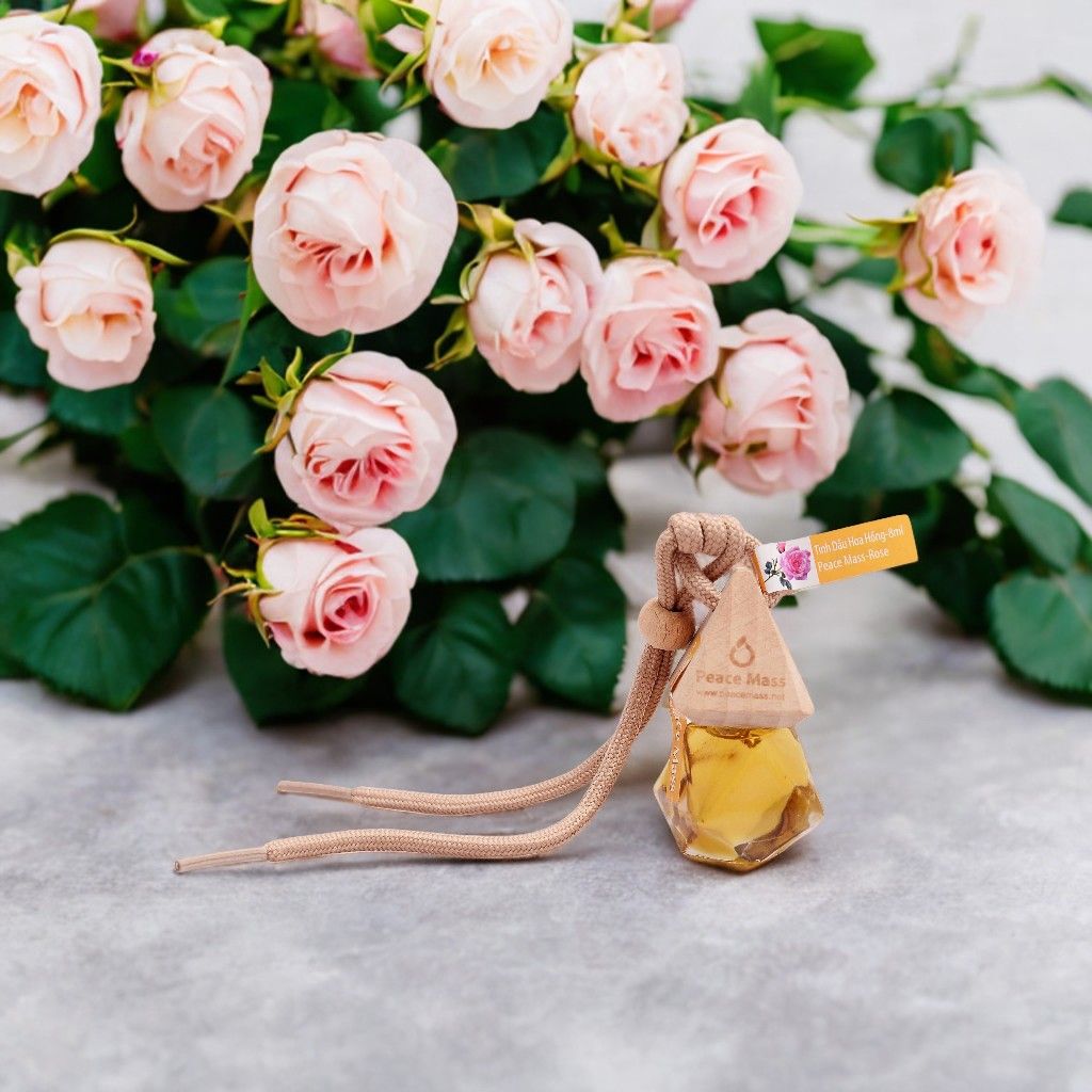 Tinh Dầu Hoa Hồng Gốc Thực Vật: Sự Quyến Rũ Từ Thiên Nhiên