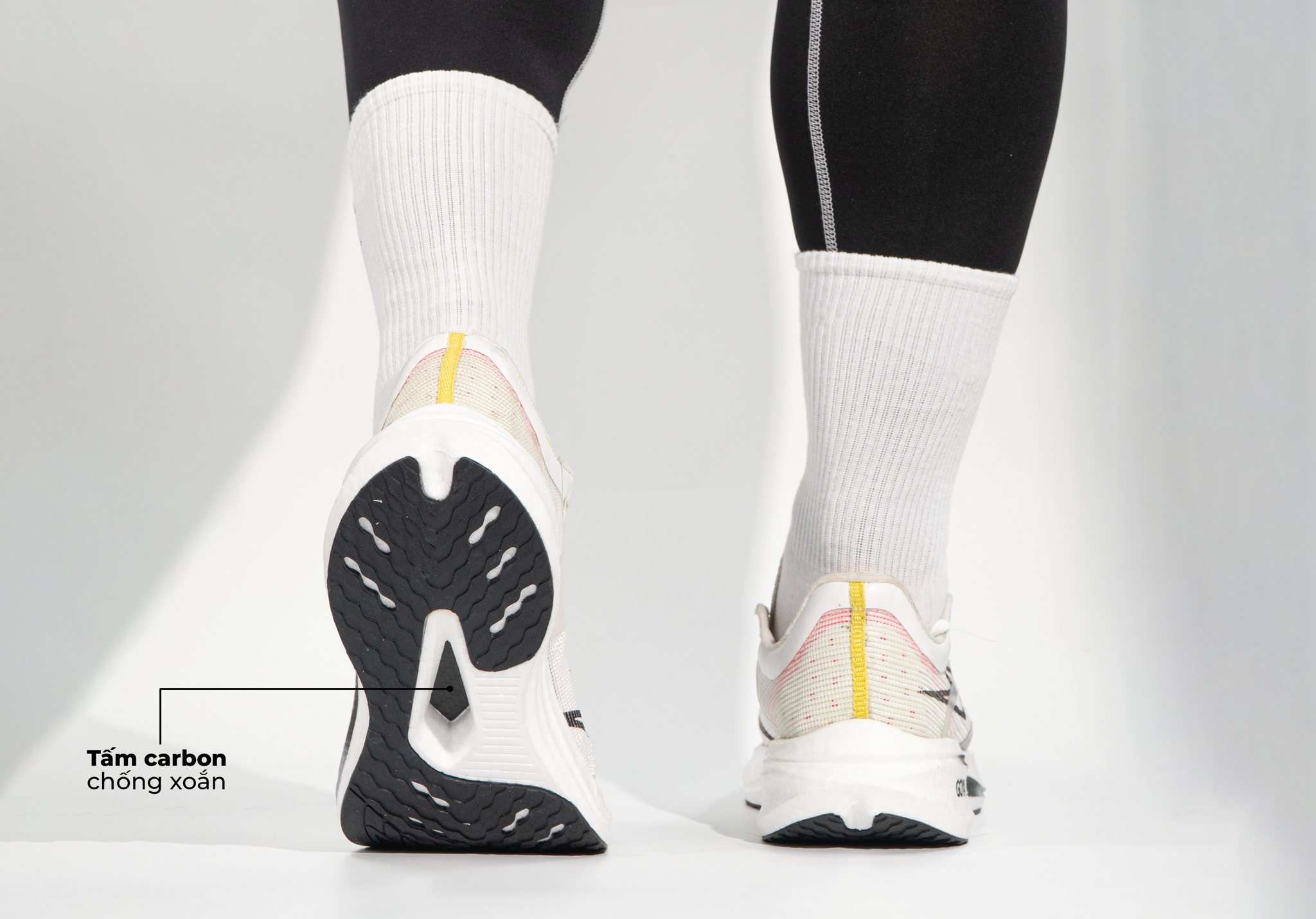 Giày chạy bộ có đế Carbon - Xu hướng giày chạy bộ mới?