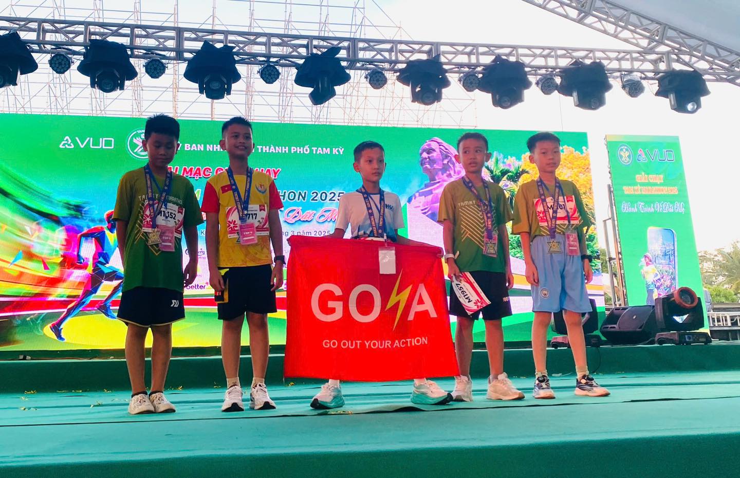 CHÚC MỪNG RUNNER NHÍ NGUYỄN HOÀNG BÁCH: TOP 1 CỰ LY 1,2KM TẠI TAM KỲ MARATHON 2025!