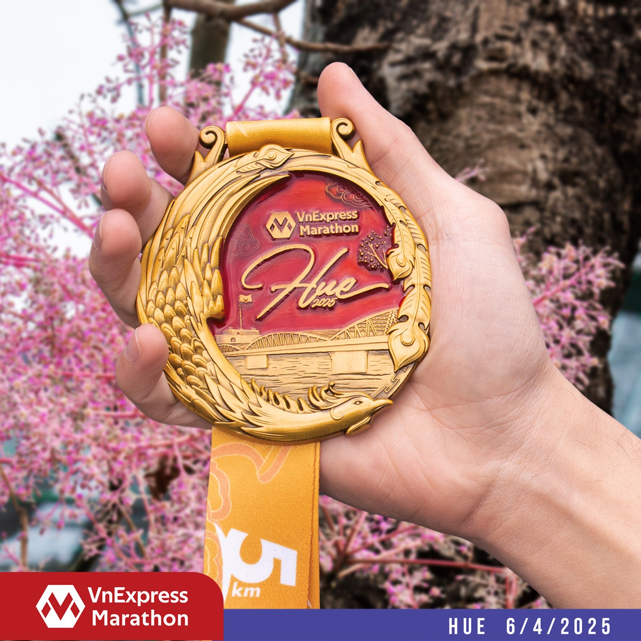 VNEXPRESS MARATHON HUẾ 2025: Ý NGHĨA HUY CHƯƠNG KIM PHỤNG CHI VINH