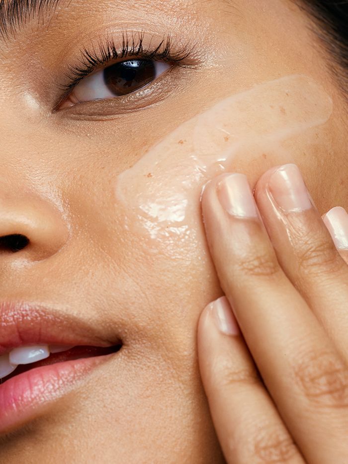 NÊN BÔI RETINOL TRÊN DA ẨM HAY DA KHÔ?