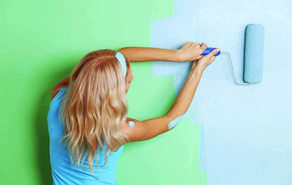 Bạn có thể dễ dàng thay đổi lớp sơn tường mới để làm đẹp cho ngôi nhà