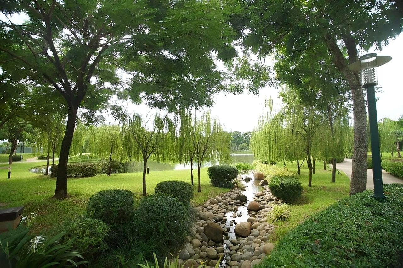 Một phần của công viên xanh mát nằm trong khu đô thị Celadon City Tân Phú
