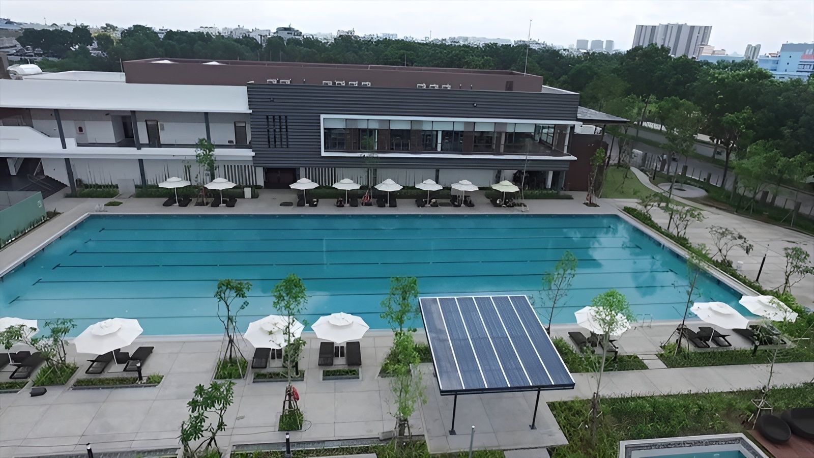 Hồ bơi quận Tân Phú Celadon Sports & Resort Club