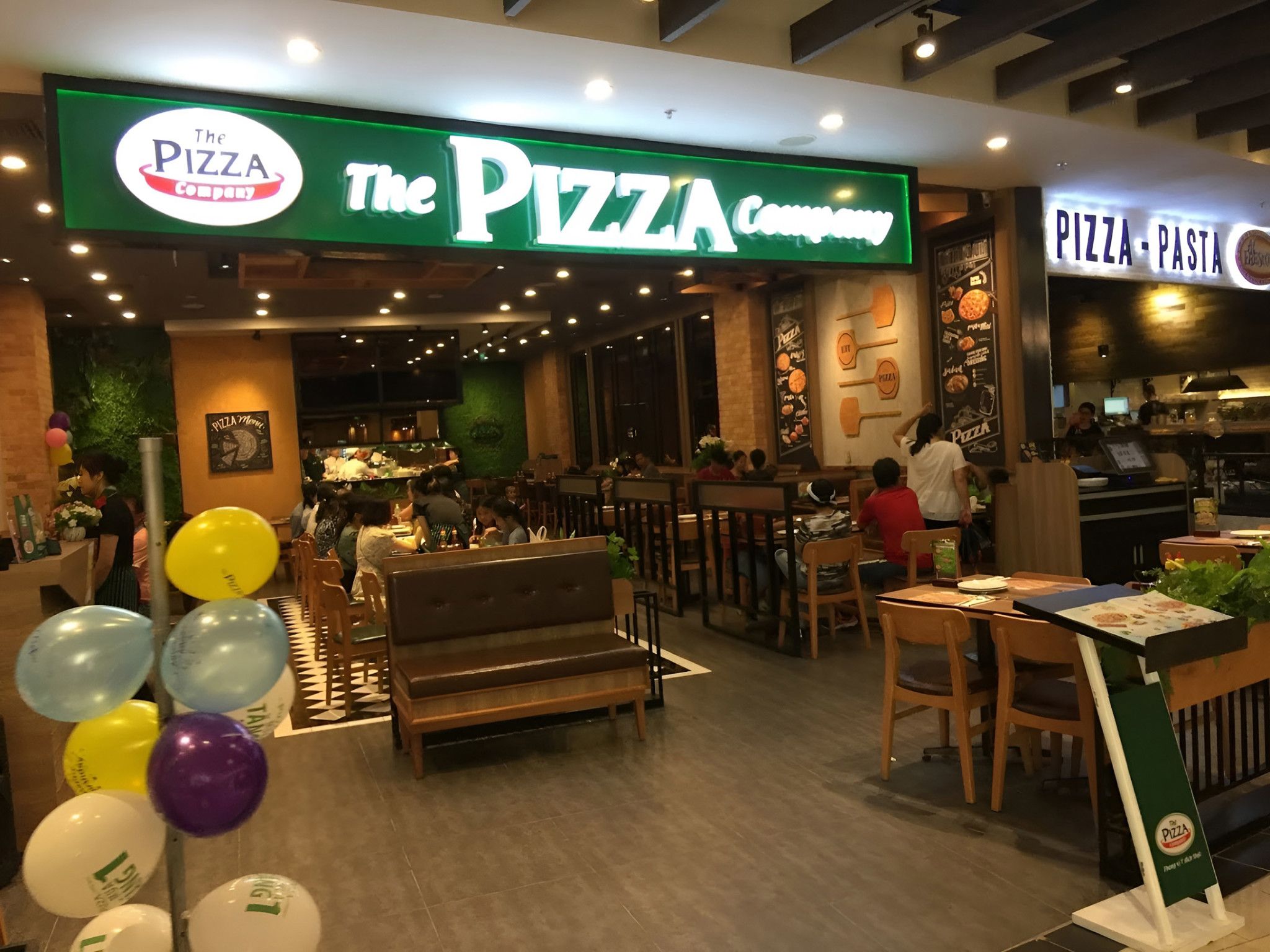 Nhà hàng quận Tân Phú The Pizza Company