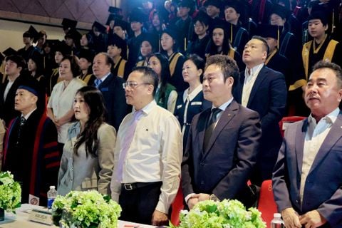 아시아한상 베트남총연합회 KGS 호치민시한국글로벌국제학교 졸업식 아시아한상 베트남총연합회장상 수여