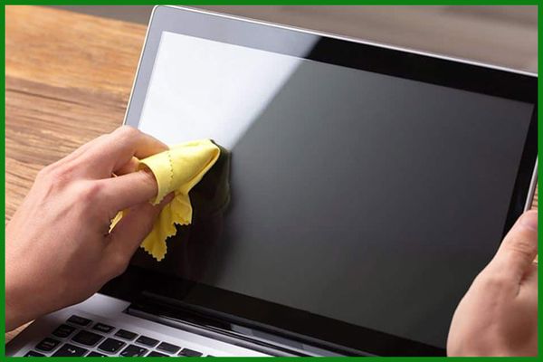Hướng dẫn vệ sinh màn hình laptop hiệu quả