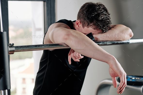 TẬP LUYỆN QUÁ SỨC – TẠI SAO LESS IS MORE