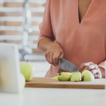 THÂM HỤT CALO LÀ GÌ ?