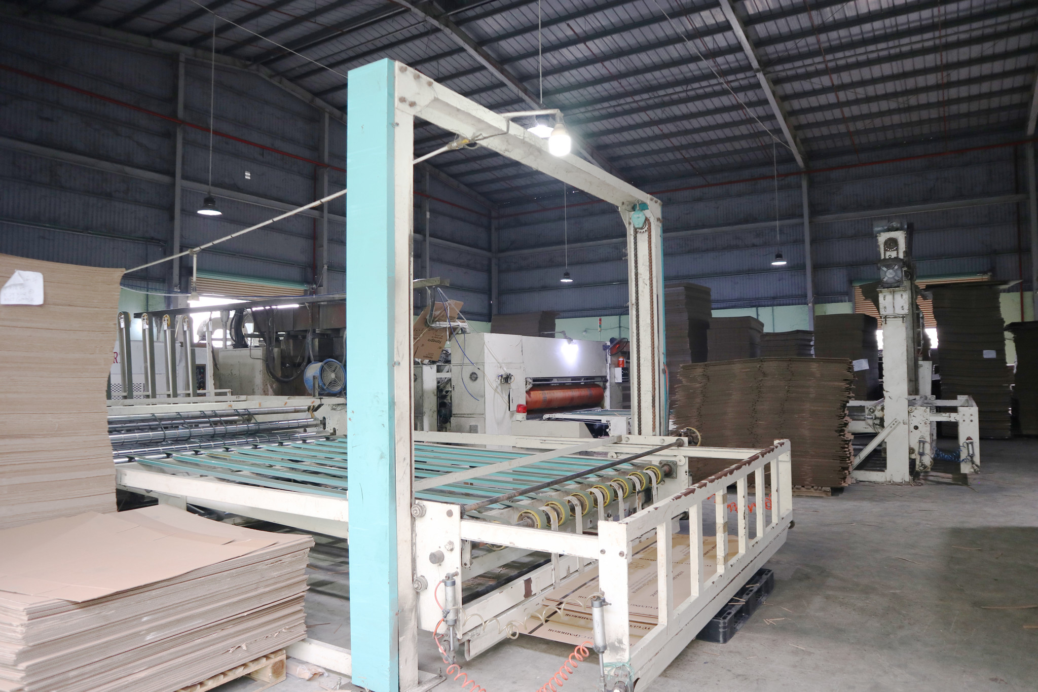 Nhà máy sản xuất thùng carton ở Tây Ninh tháng 1/2025