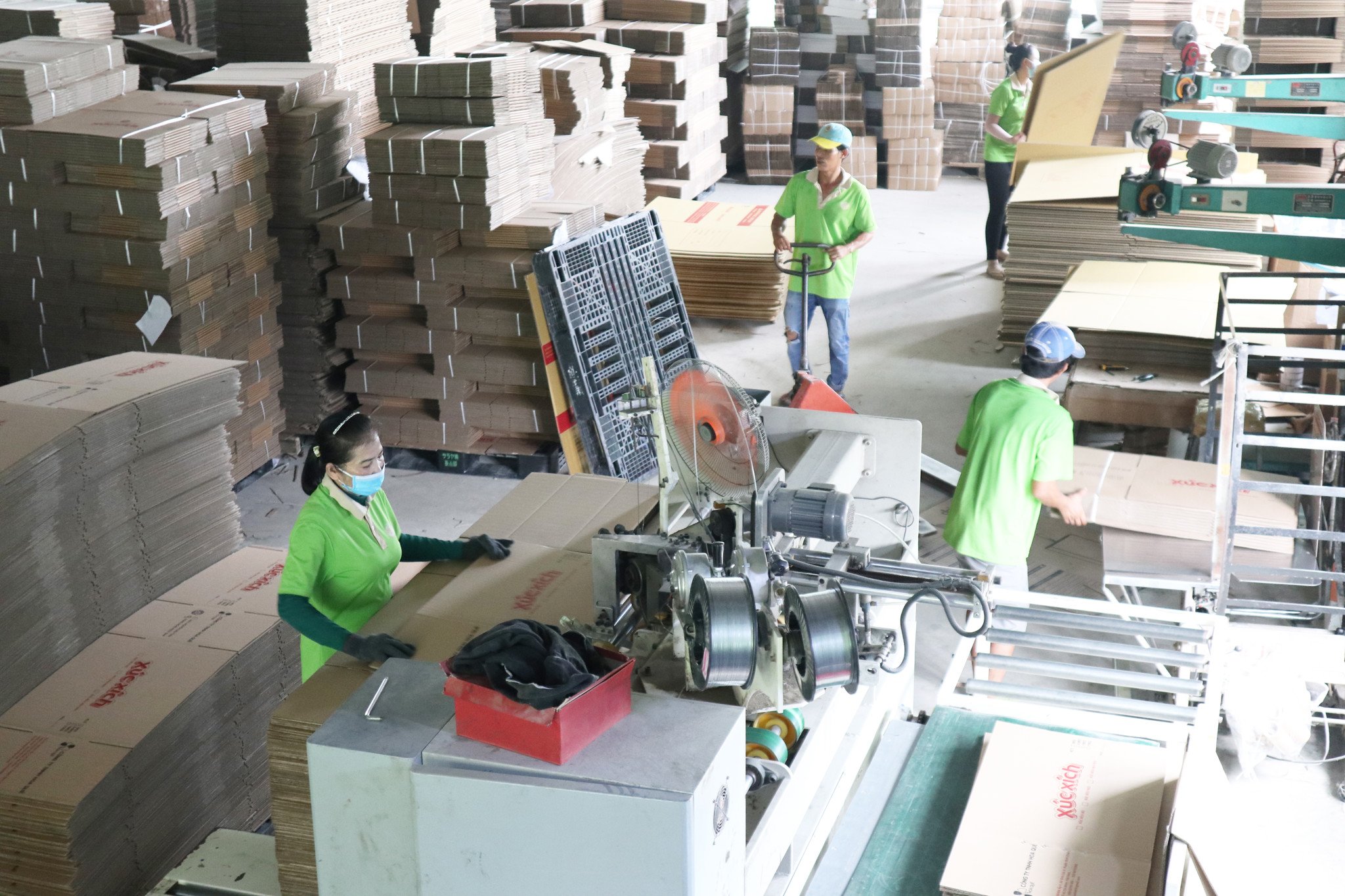 Kinh nghiệm lựa chọn địa chỉ sản xuất thùng carton tại TPHCM