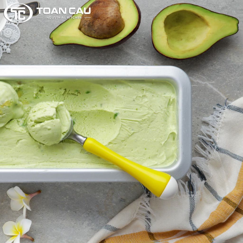 kem bơ với whipping cream