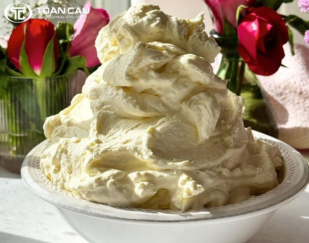 Làm kem sầu riêng với Whipping Cream
