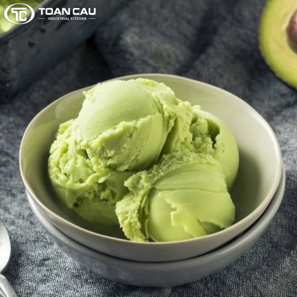 Cách làm kem bơ không bị đông đá tại nhà