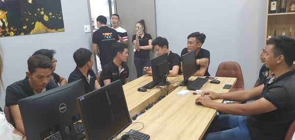 văn phòng công ty máy in thùng carton