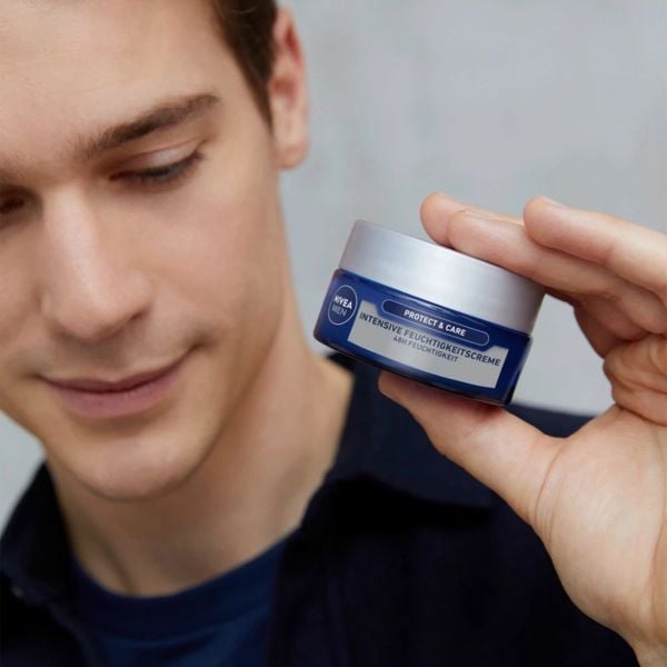 Kem dưỡng ẩm nam chuyên sâu Nivea Men Protect & Care Intensiv