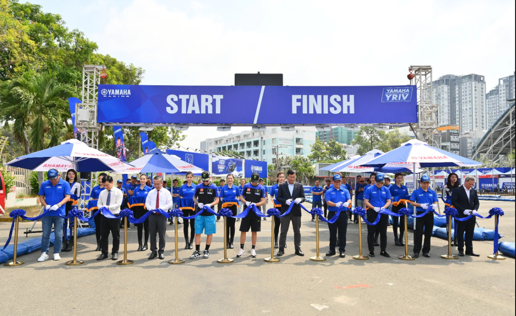 RA MẮT YAMAHA RACING INSTITUTE OF VIETNAM – HỌC VIỆN ĐÀO TẠO ĐUA XE MÔ-TÔ DÀNH CHO CÁC TÍN ĐỒ YÊU TỐC ĐỘ