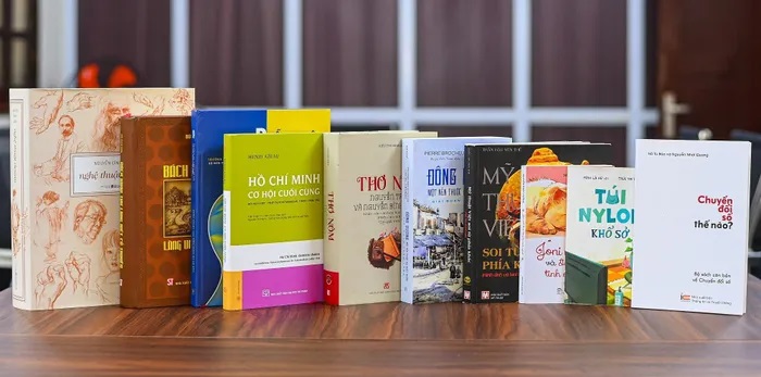 Danh sách 41 tác phẩm được đề cử giải thưởng Sách Quốc gia lần thứ sáu năm 2023