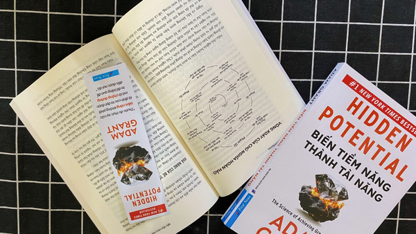 Tại sao chúng ta mãi hoài nghi bản thân?