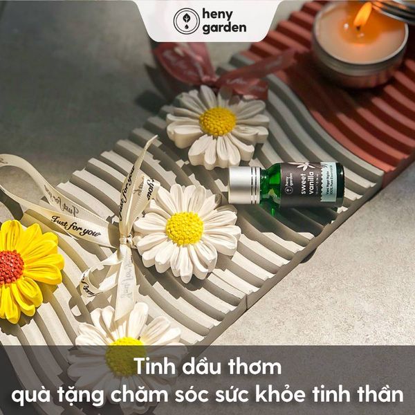 Tinh dầu thơm, quà tặng 20/10 cho vợ chăm sóc sức khỏe tinh thần