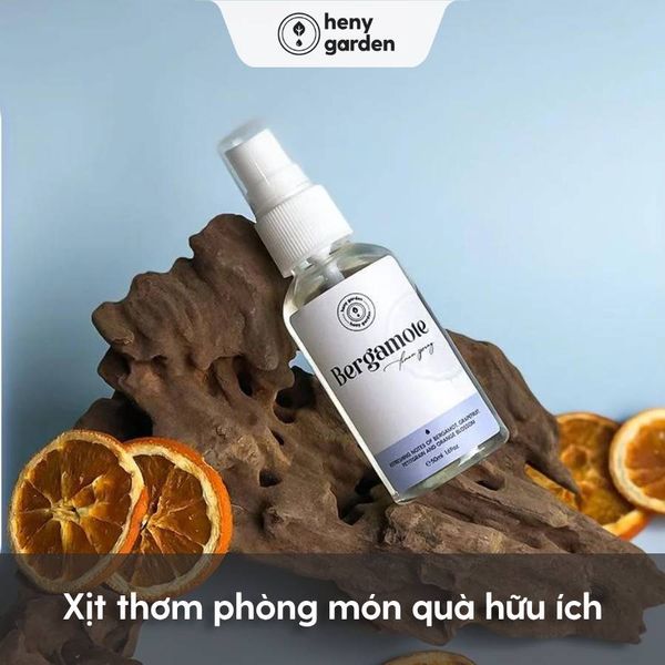 Xịt thơm phòng là món quà 20/10 cho vợ hữu ích