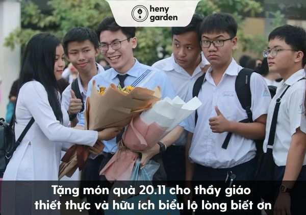 Những món quà tặng thiết thực và ý nghĩa cho thầy giáo ngày 20/11