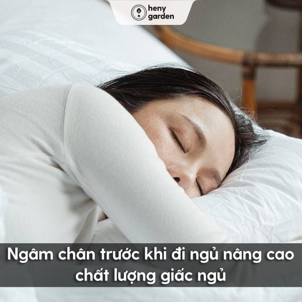 lợi ích của việc ngâm chân trước khi ngủ