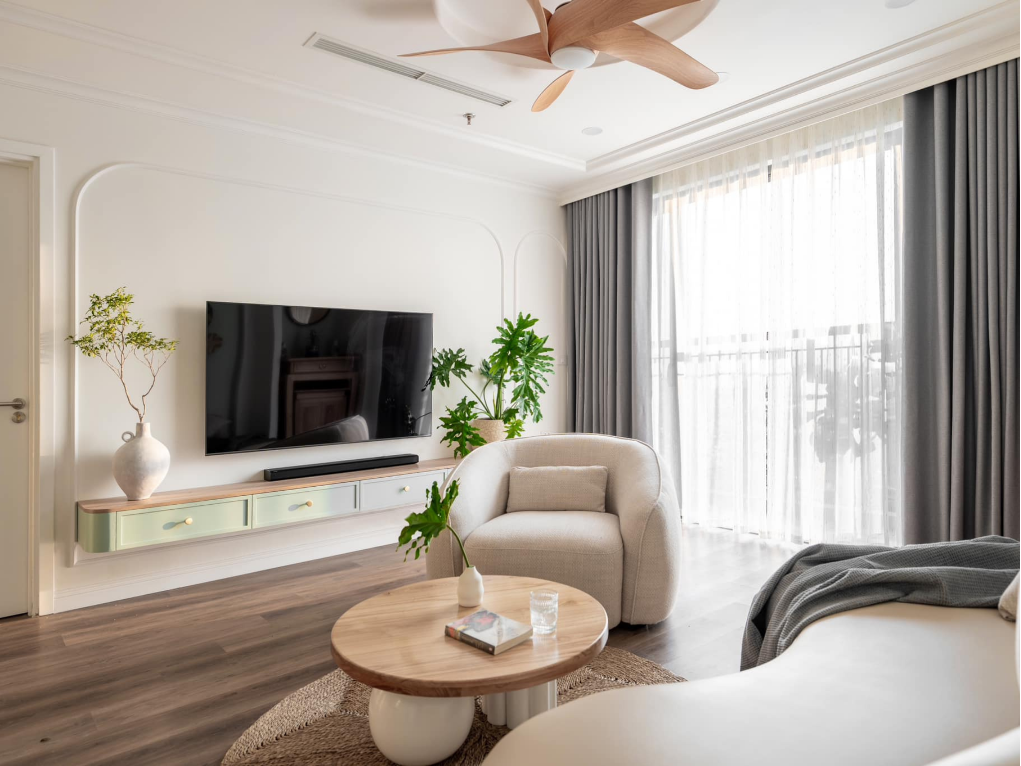 TỔ ẤM CỦA CHỊ MINH ANH – CĂN HỘ 100M² PHONG CÁCH SCANDINAVIAN KẾT HỢP WABISABI TẠI BÌNH CHÁNH