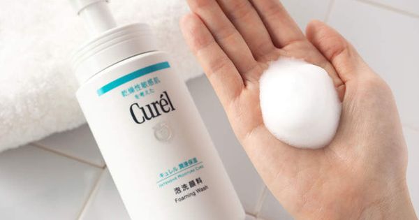 Bùi Xuân Thảo review sữa rửa mặt Curel Foaming Wash