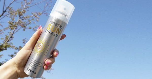 Kem chống nắng Hàn Quốc dạng xịt Crystal Sun Spray SPF 50+/PA+++ của RE:CIPE