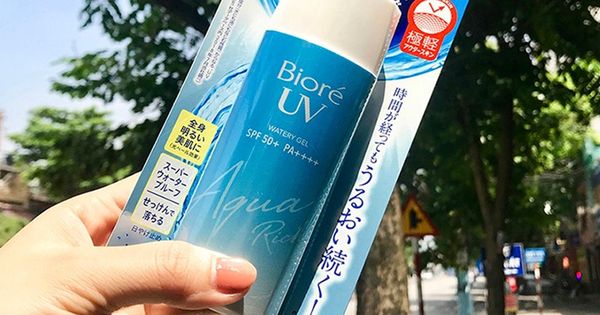 Kem chống nắng Nhật cho da khô UV Aqua Rich Watery Gel SPF50+ PA++++ của Bioré