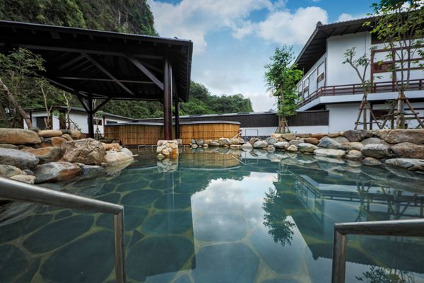 Yoko Onsen Quang Hanh