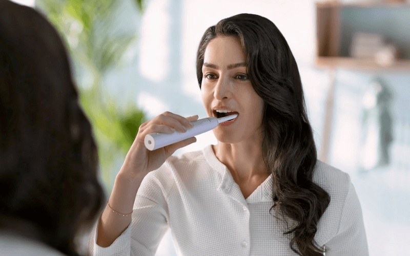 Set bàn chải điện Philips Sonicare 3100 series HX3675, nhiều màu