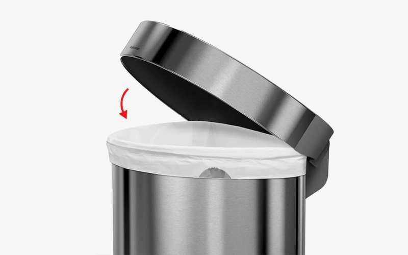 Thùng rác bán nguyệt Simplehuman 45L màu inox