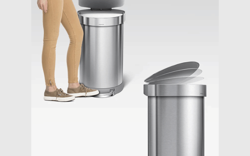 Thùng rác bán nguyệt Simplehuman 45L màu inox