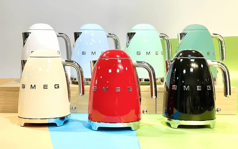 Đánh Giá Chi Tiết Ấm Siêu Tốc SMEG: Từ A Đến Z