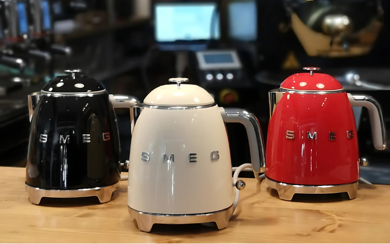 Ấm siêu tốc SMEG KLF05