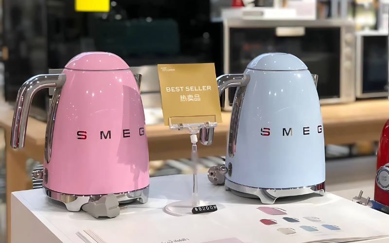 Ấm siêu tốc SMEG - Đun nước thông minh, tự ngắt an toàn, tiện lợi mỗi ngày