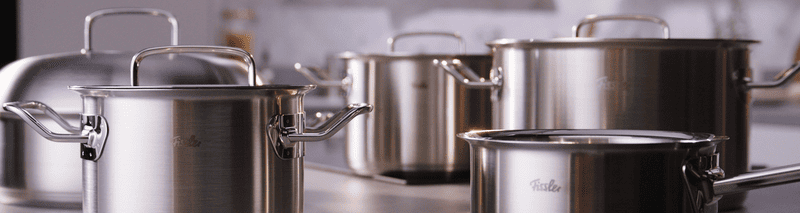 Thiết kế tay cầm cách nhiệt và vành nồi chống tràn của nồi Fissler