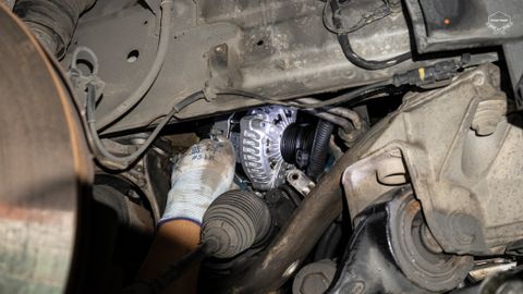 TẠI SAO MÁY PHÁT ĐIỆN LẠI HƯ GẶP VẤN ĐỀ?