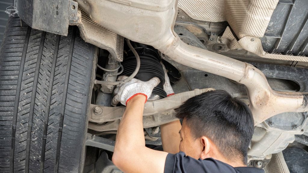 NGUYÊN NHÂN XE BỊ SẬP GẦM VÀ CÁCH KHẮC PHỤC HIỆU QUẢ
