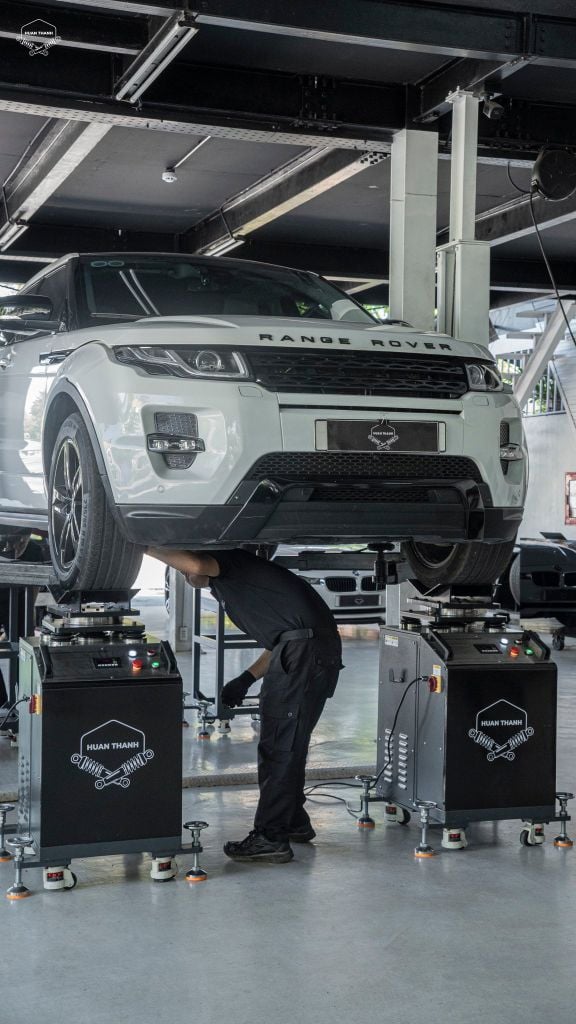 KHI NÀO NÊN KIỂM TRA KHUNG GẦM? DẤU HIỆU HƯ HỎNG KHUNG GẦM