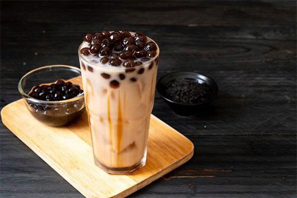 Cà phê sữa tươi trân châu đường đen – Gu Việt hòa nhịp xu hướng