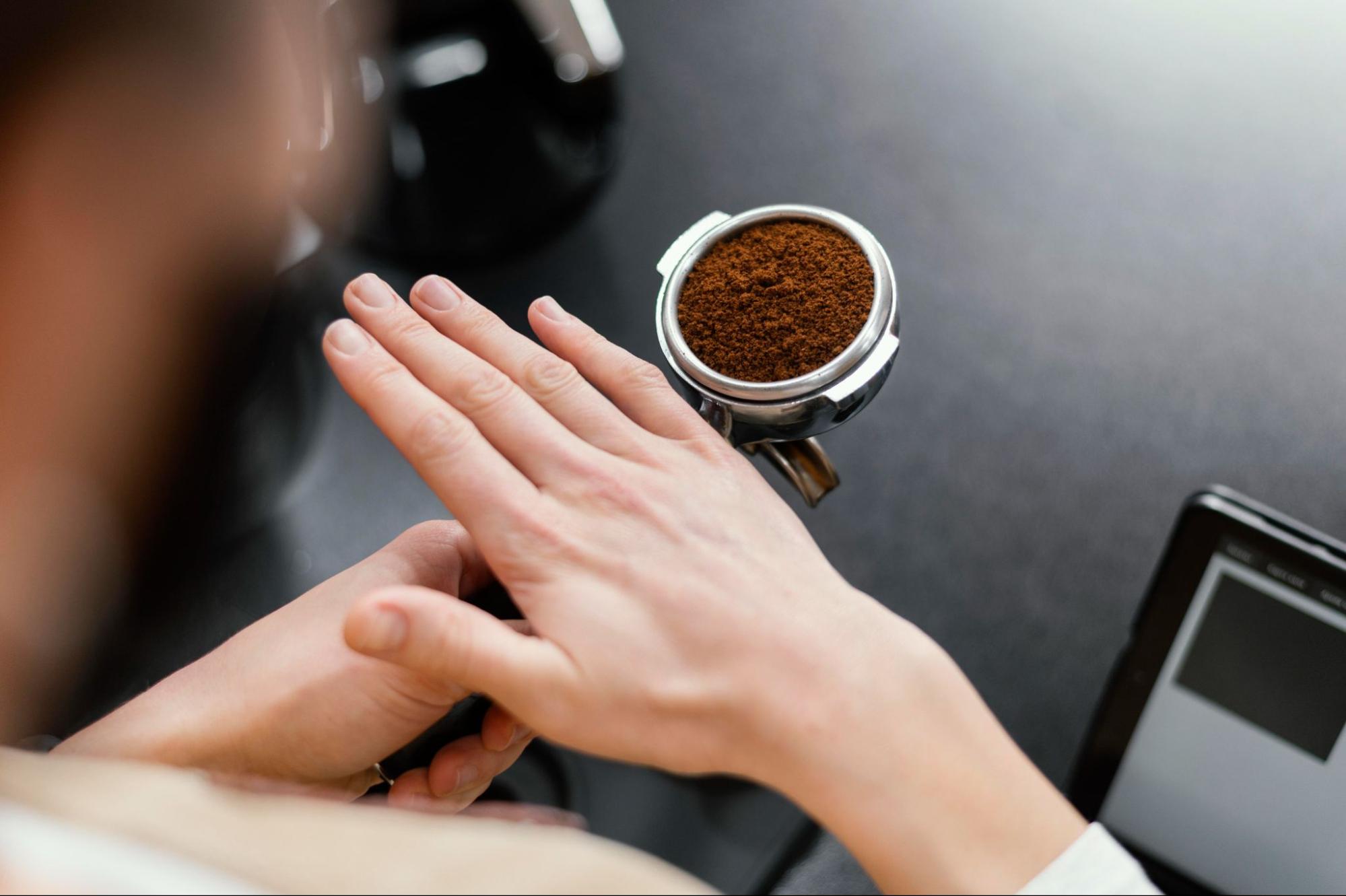 Cà Phê Rang Xay Ngon Nhất Khi Nào? Thời Điểm Vàng Giữ Trọn Hương Vị